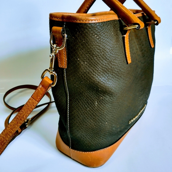 Dooney & Bourke Crossbody Bag - Picture 3 of 16